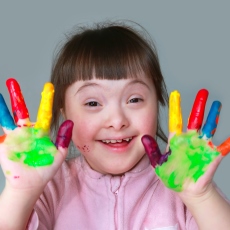 picture of child with paint on her hands